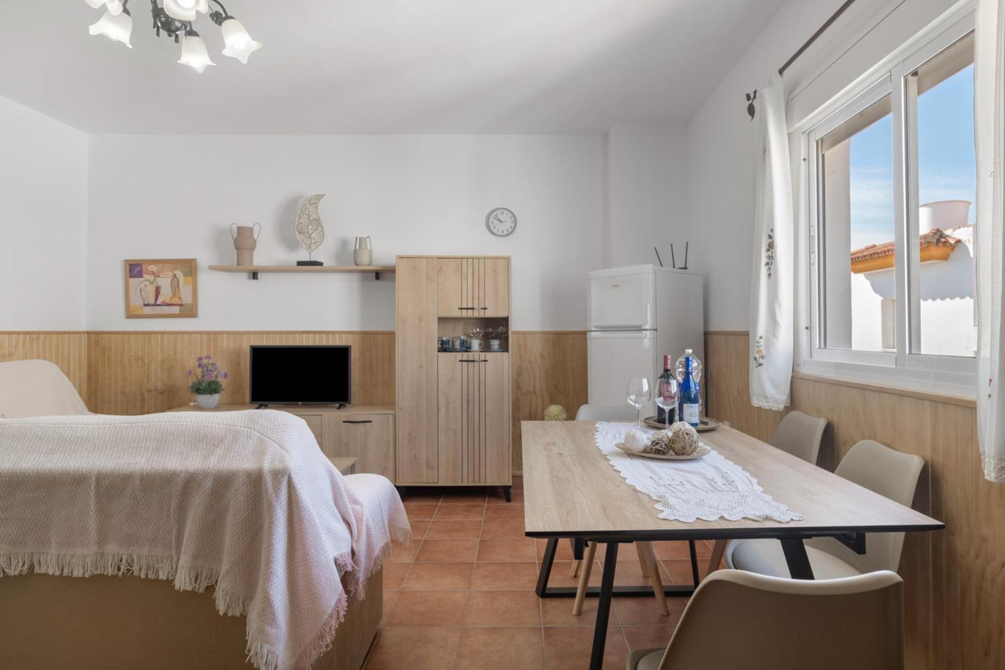 Apartamento Frank - Solo Familias โกนิล เด ลาฟรอนเตรา ภายนอก รูปภาพ