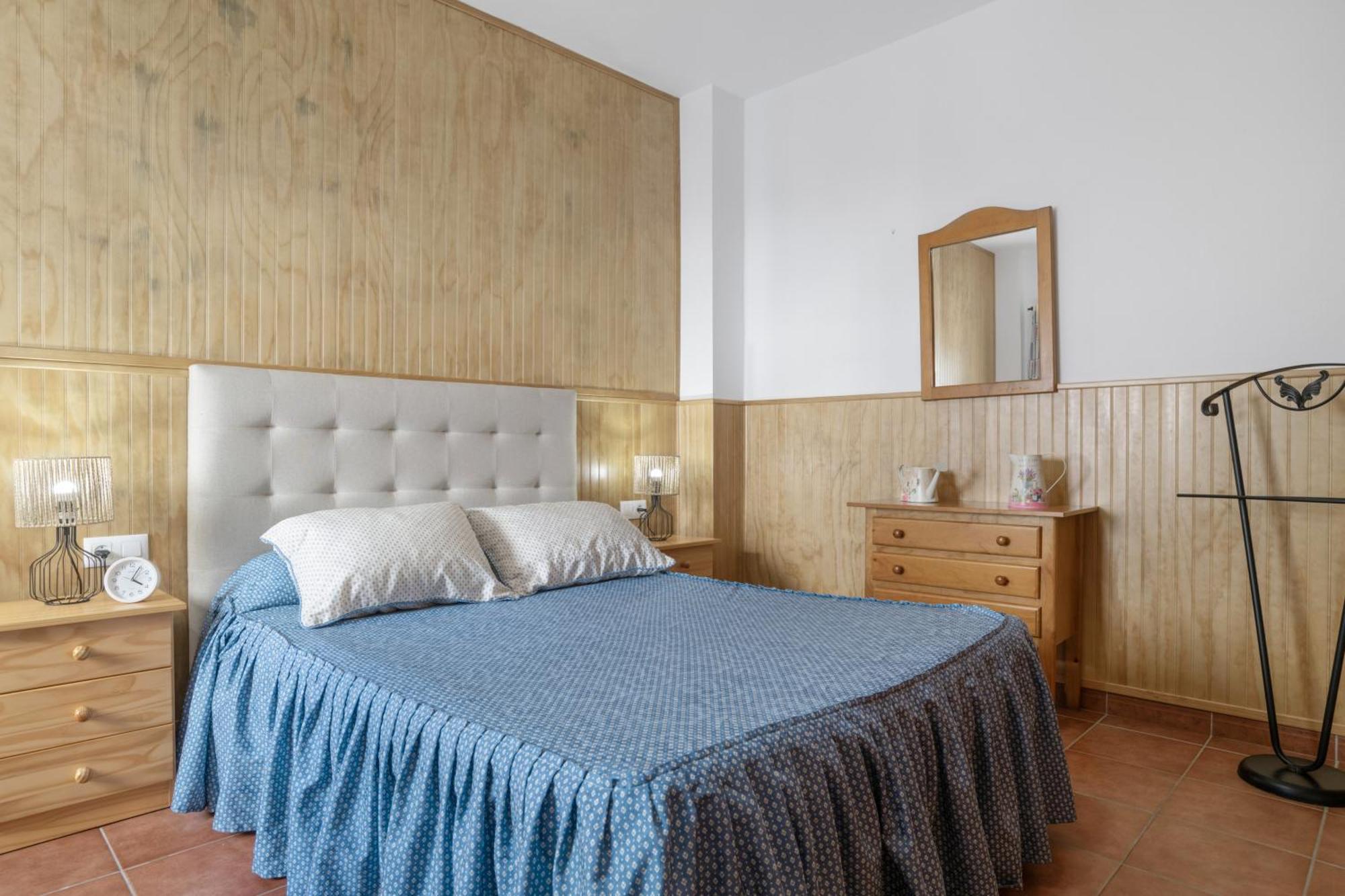 Apartamento Frank - Solo Familias โกนิล เด ลาฟรอนเตรา ภายนอก รูปภาพ