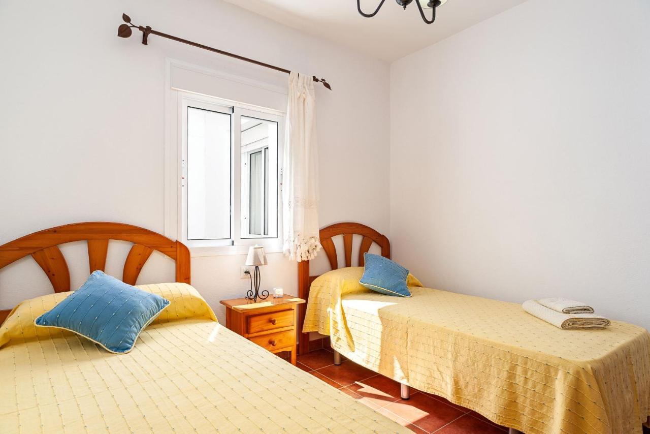 Apartamento Frank - Solo Familias โกนิล เด ลาฟรอนเตรา ภายนอก รูปภาพ