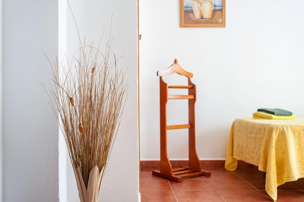 Apartamento Frank - Solo Familias โกนิล เด ลาฟรอนเตรา ภายนอก รูปภาพ
