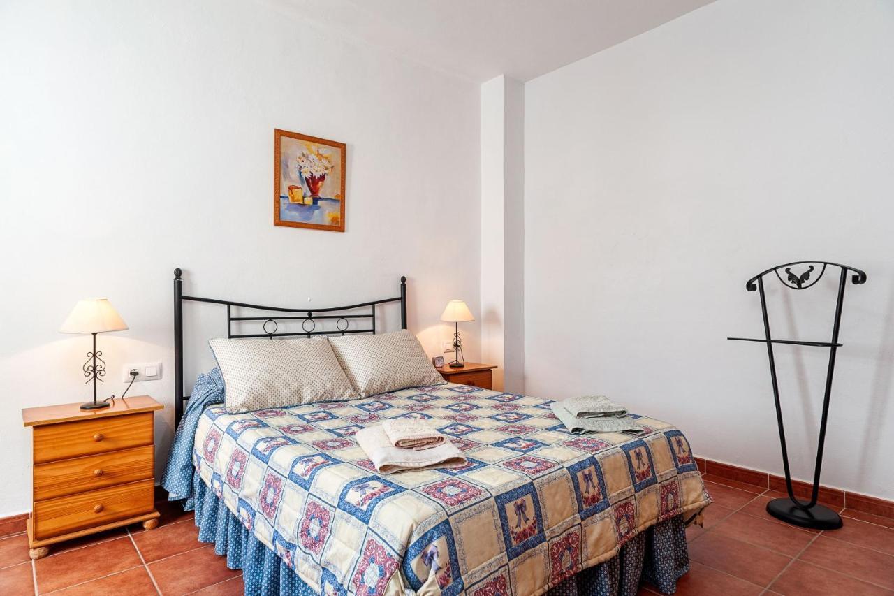 Apartamento Frank - Solo Familias โกนิล เด ลาฟรอนเตรา ภายนอก รูปภาพ